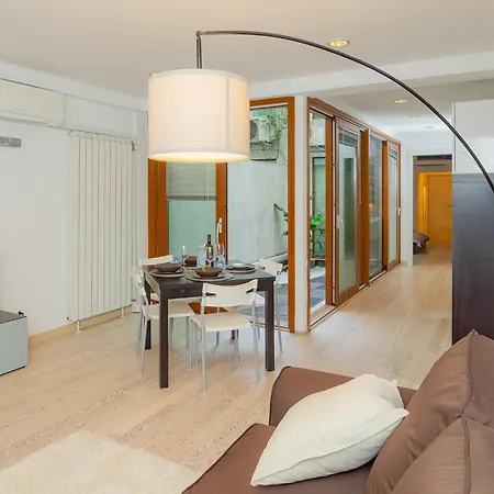 Navigli 10 Min Loft Moderno Con Area Esterna Apartment *