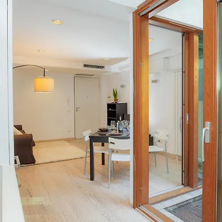 Navigli 10 Min Loft Moderno Con Area Esterna * 밀라노